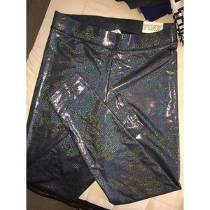 PINK VS METALLIC LEGGINGS