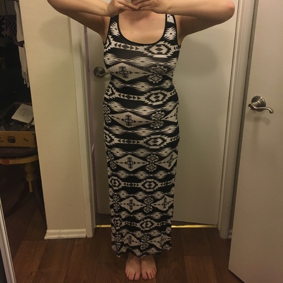 Black and white maxi dress - Picture 2 of 7