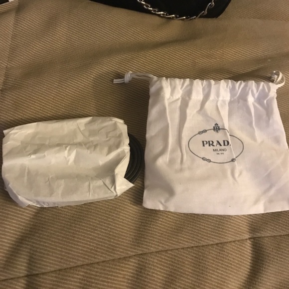 Brand new quilted nylon Prada bag - Picture 5 of 5