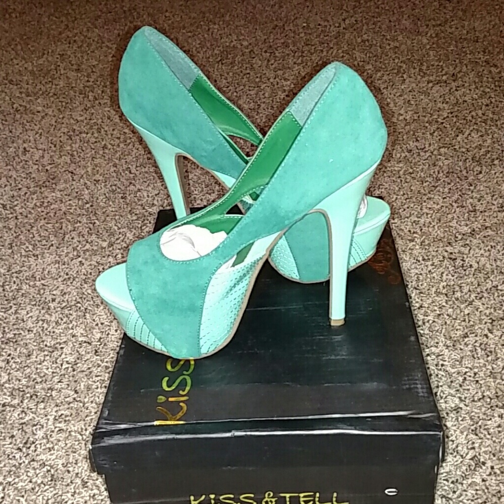 Peep Toe Twotone Platforms