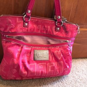 Coach Poppy Storypatch Tote