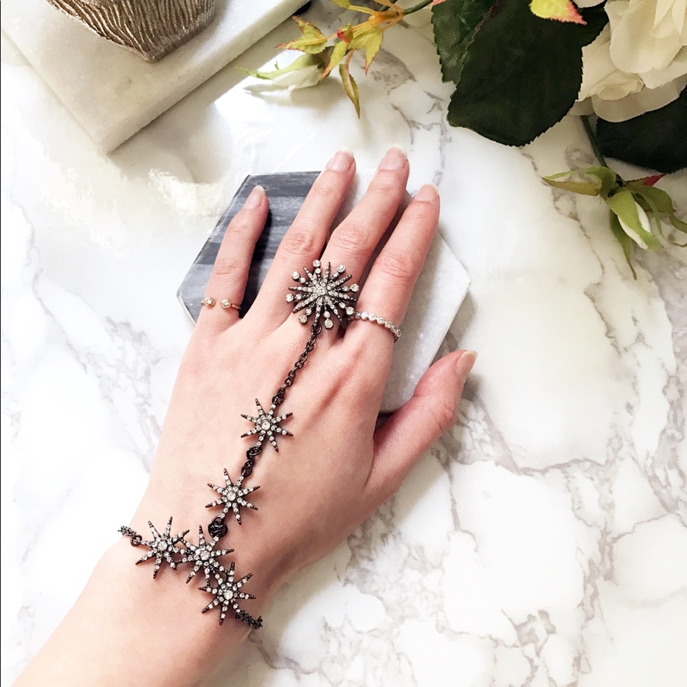 Ring and linked bracelet " dark ⭐️ star" set $98