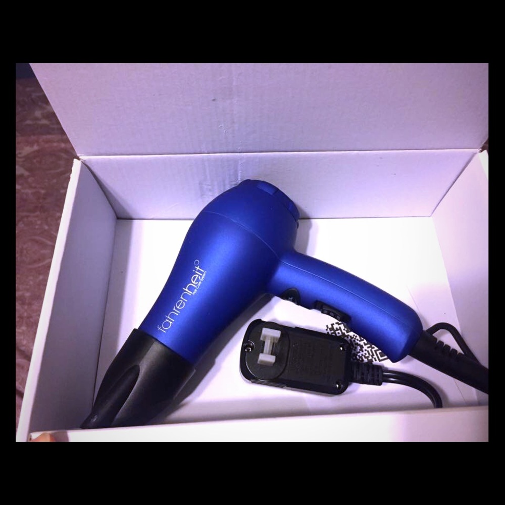 Mini hairdryer
