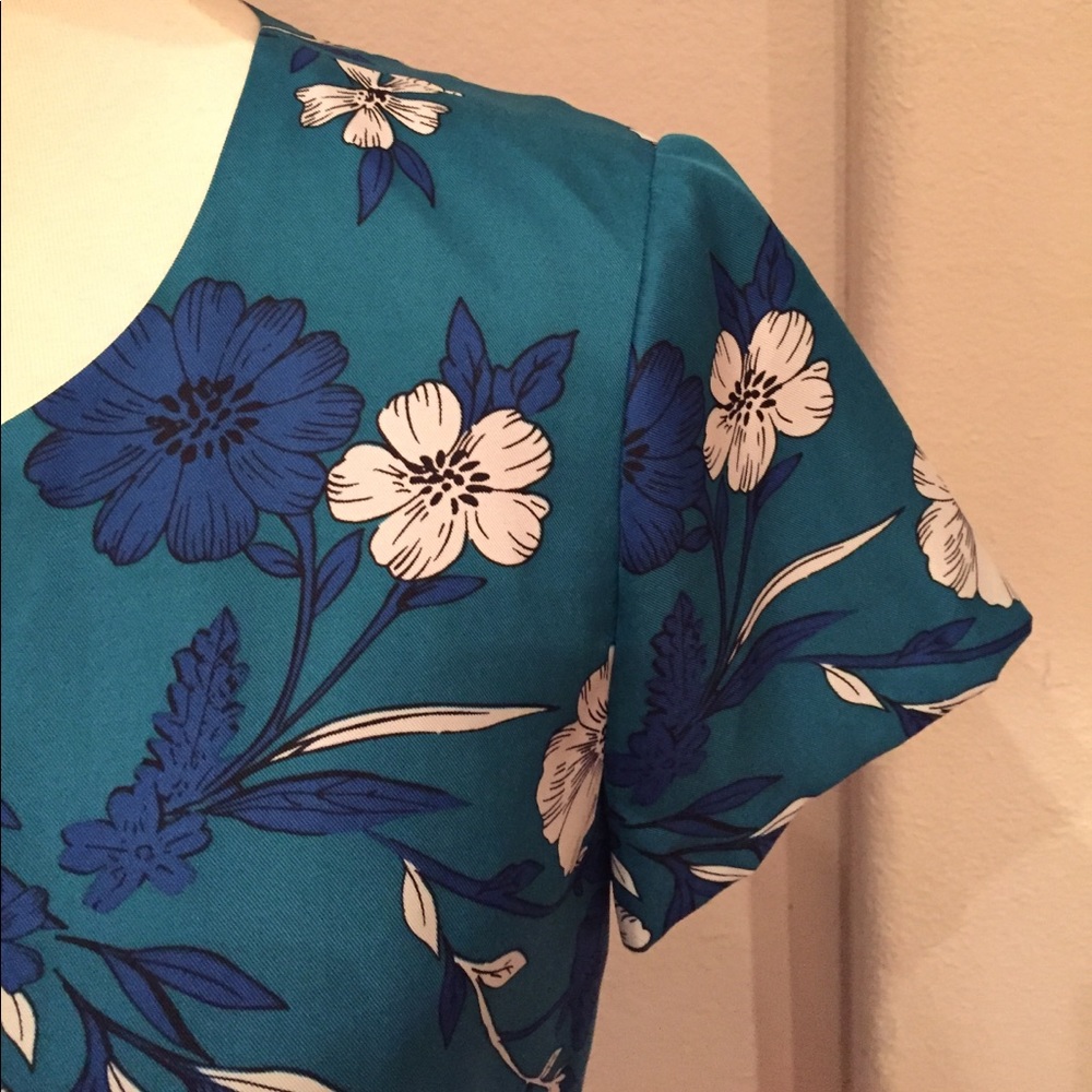 🦋Classic shell J crew dress🦋 - Picture 4 of 6