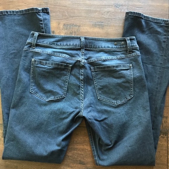 CAbi Dark Denim Cotton Blend Jeans J100 - Picture 4 of 5