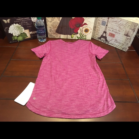 Lululemon What the Sport SS-Regal Plum, Size 8 - Picture 4 of 6