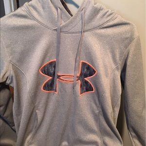 Under Armor Sweatshirt