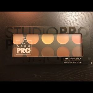 BH Cosmetics Studio Pro Cream Contour Palette
