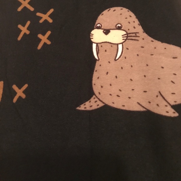 🙊REDUCED🙊 NWOT Lularoe OS Walrus Leggings - Picture 2 of 2