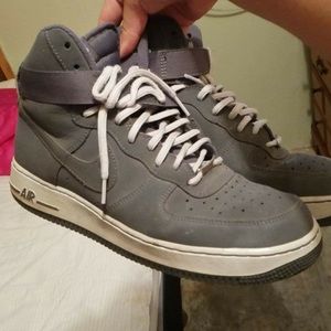Gray air forces one
