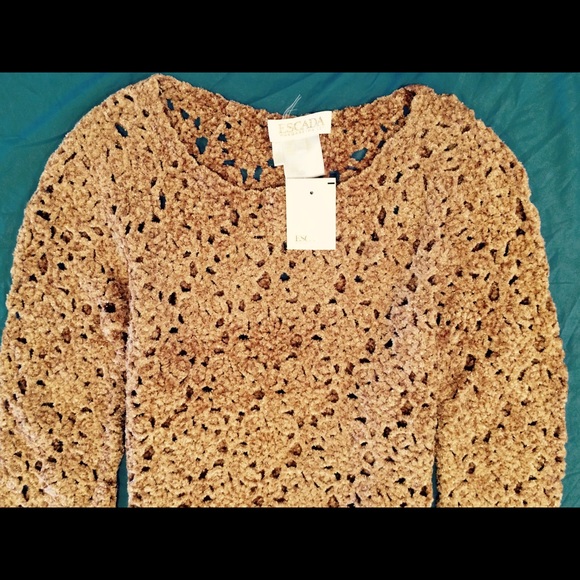 βΌοΈSOLDβΌοΈEscada Tunicπ - Picture 6 of 8