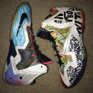 WHAT THE Lebron 11