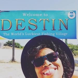 Meet your Posher, Devin