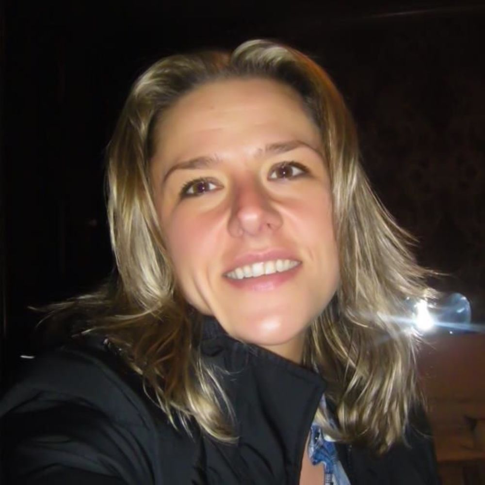 Meet your Posher, Adrienne