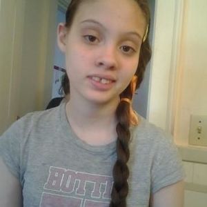 Meet your Posher, Elisa