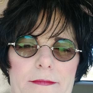 Meet your Posher, Christy