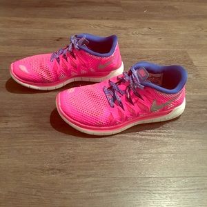Girls Nikes