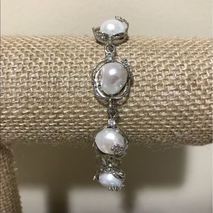 🌹🌹🌹FRESHWATER PEARL BRACELET - WHITE 🌹🌹🌹