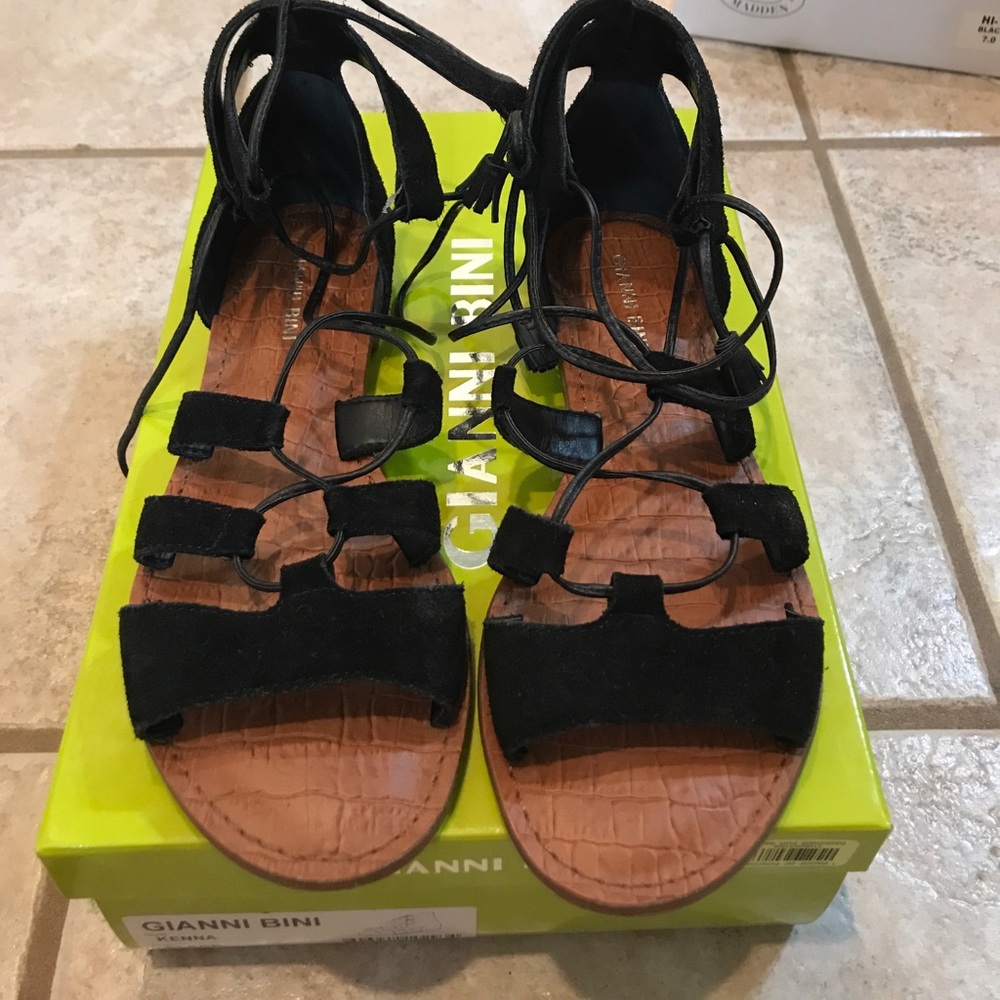 Gianni Bini sandal