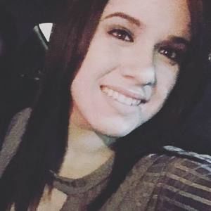 Meet your Posher, Yisel