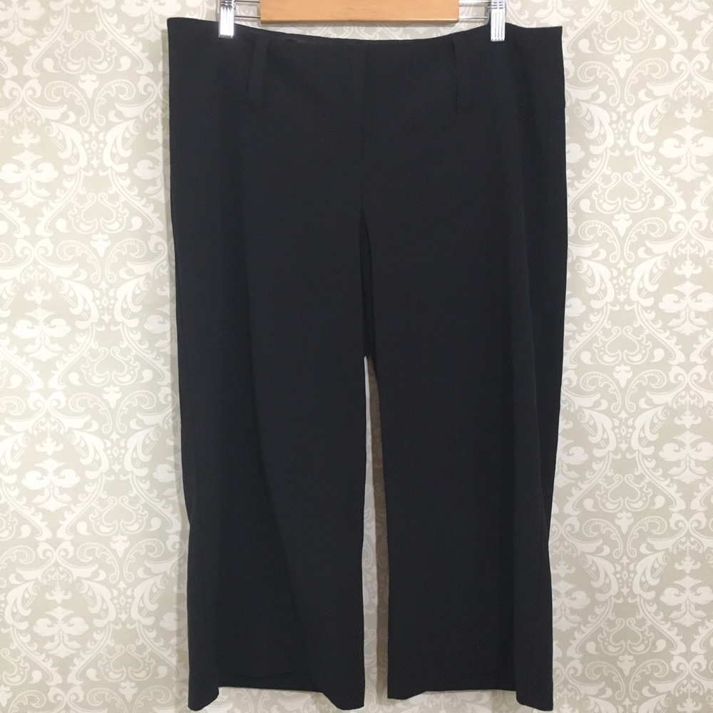 TORRID Women 14 Black Capris Goncho Pants Stretchy