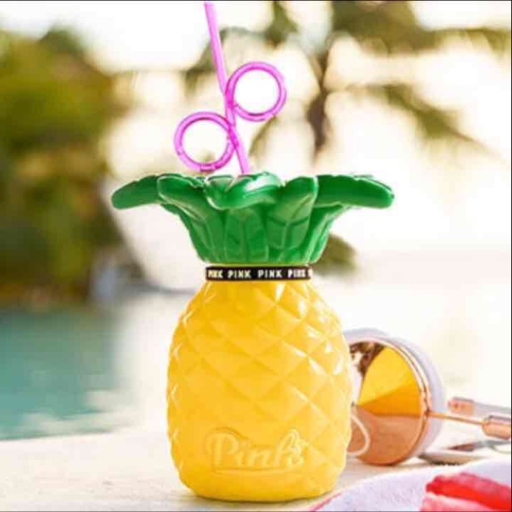 NWT VS PINEAPPLE CUP WITH STRAW