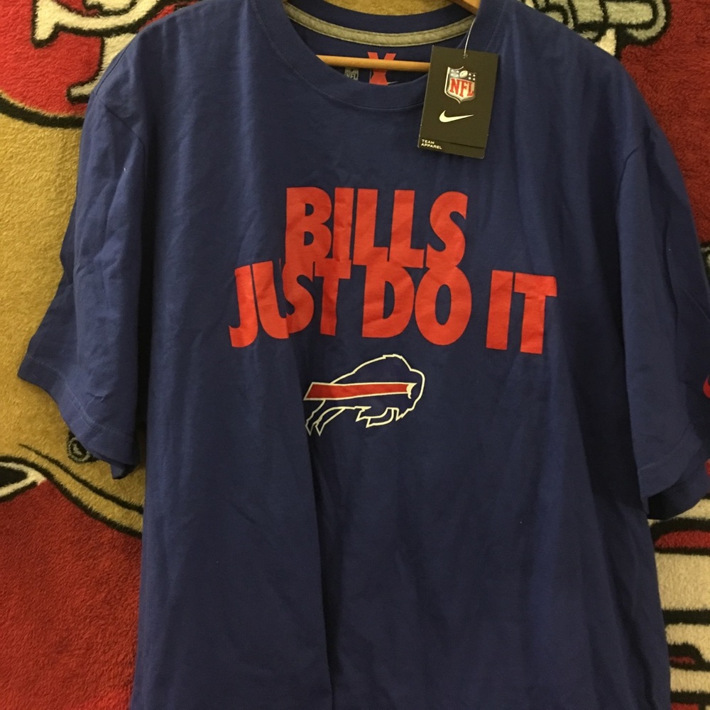 Nike - Picture 2 of 2