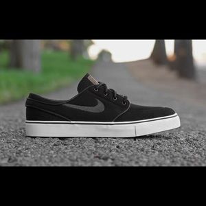 Nike SB Janoski