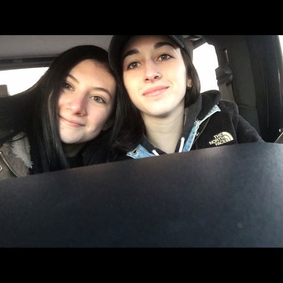 Meet your Posher, Gina - Picture 1 of 1