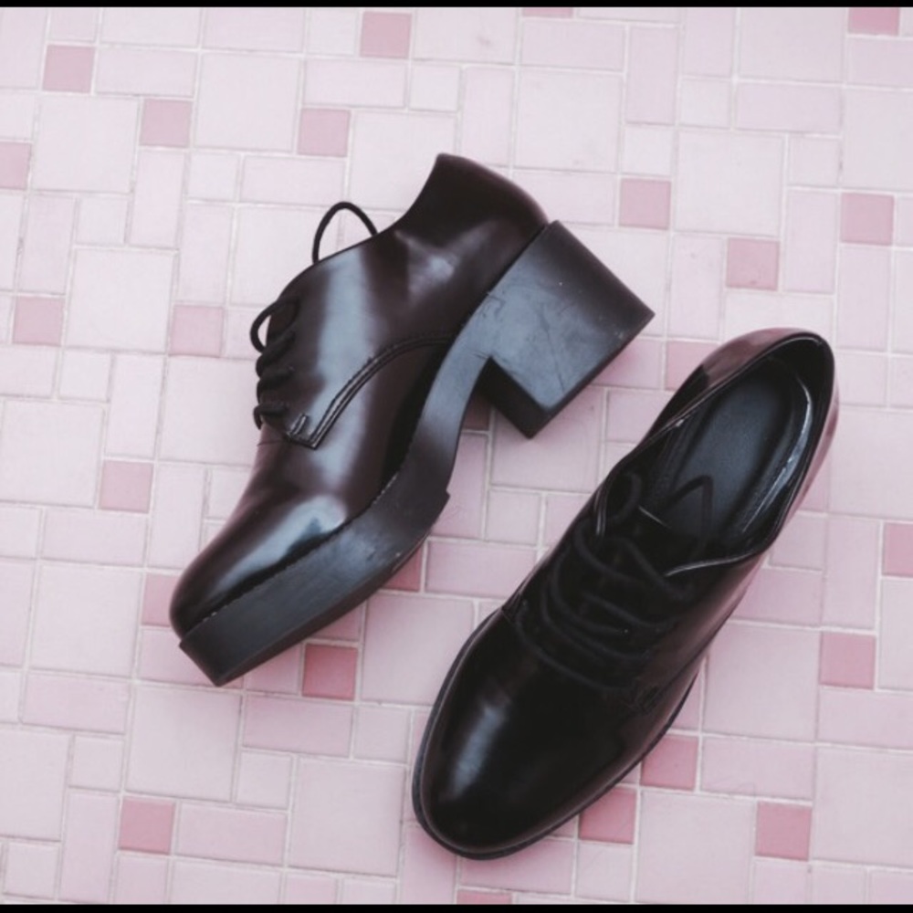 UO Chunky Heel Oxfords