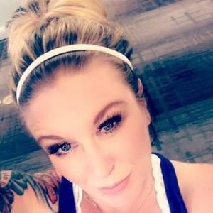 Meet your Posher, April dawn