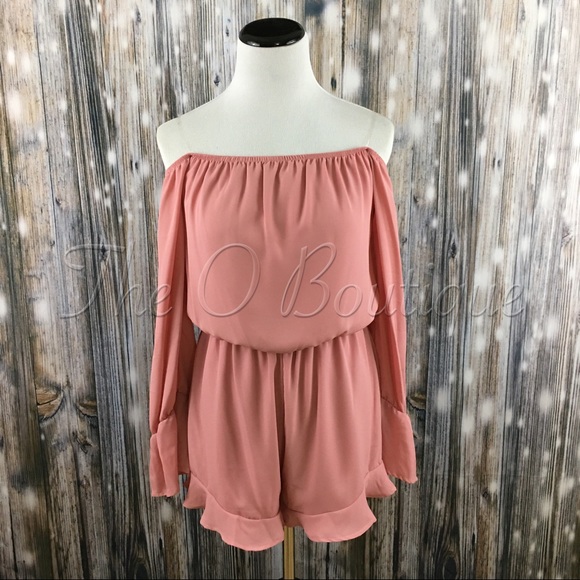 🎉CLEARANCE🎉 Pink Off-Shoulder Bell Sleeve Romper - Picture 5 of 6
