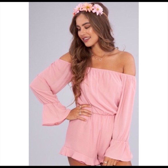 🎉CLEARANCE🎉 Pink Off-Shoulder Bell Sleeve Romper - Picture 4 of 6