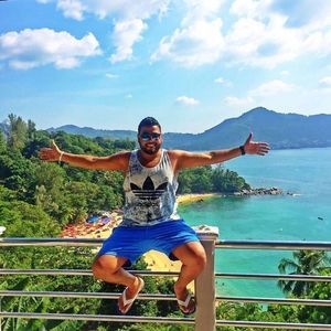 Meet your Posher, Naz