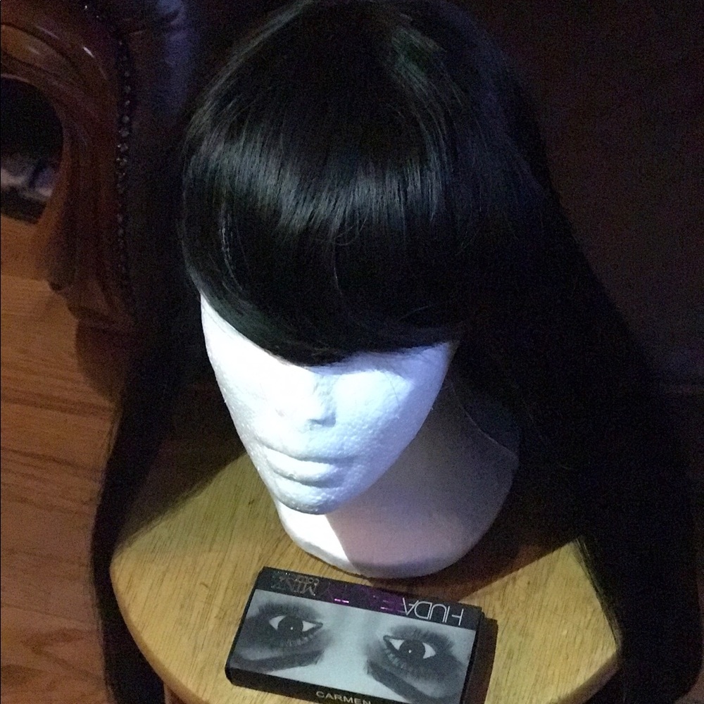 Women's synthetic wig