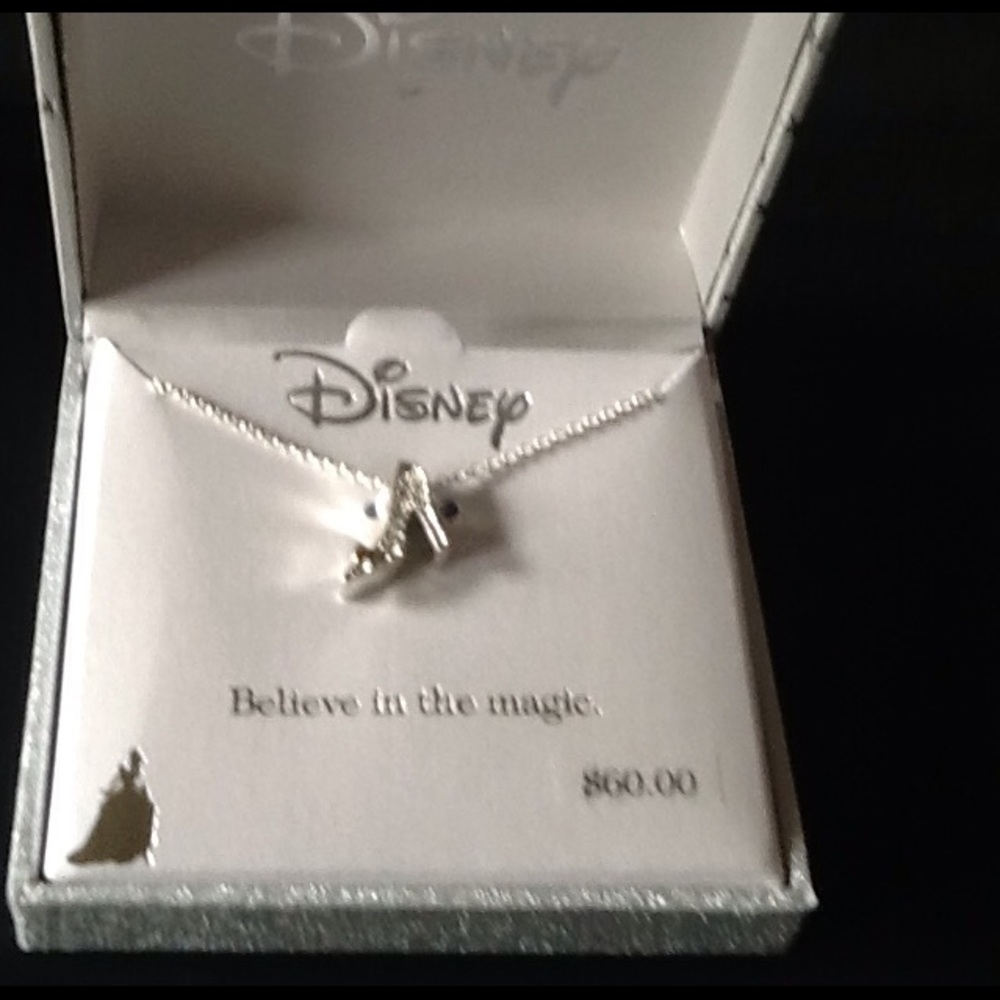 Brand New 🛍 Disney Cinderella Slipper Necklace 🛍