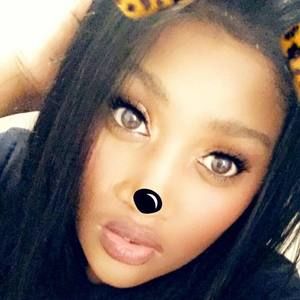 Meet your Posher, Korrena