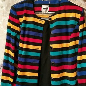 Two-piece outfit colorful top & black dress pants