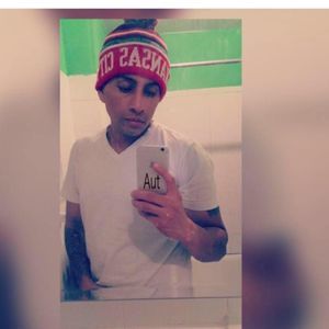 Meet your Posher, Efren