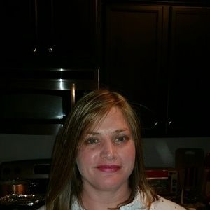 Meet your Posher, Carrie