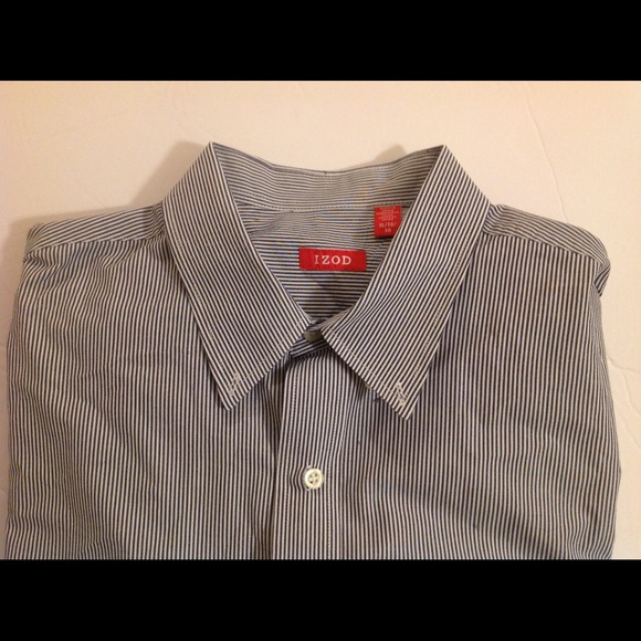 Izod Men's Button Down Shirt - Picture 2 of 5
