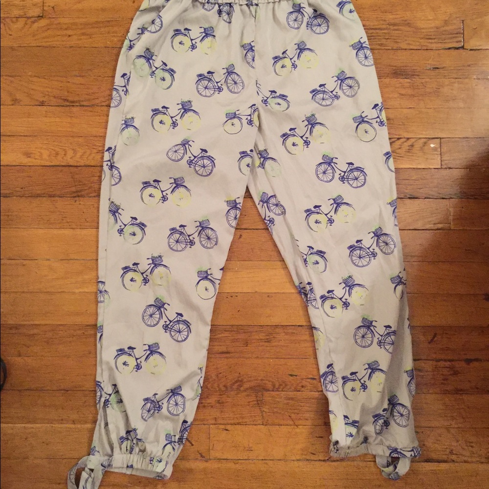 Super cute Aerie bike boho lounge pants! Tie ankle