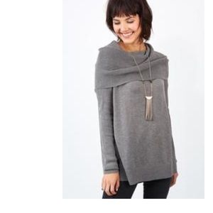 SALE 🇺🇸NWT cute sweater!