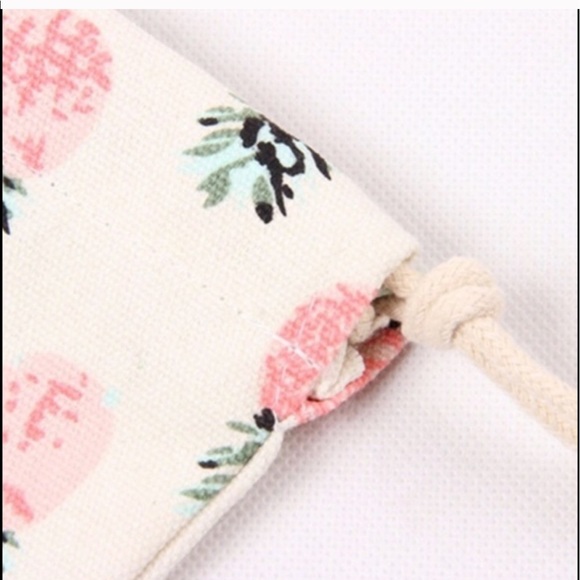 ๐ฅ1 LEFT๐ฅ PINEAPPLE STRING BAG ๐ - Picture 5 of 6