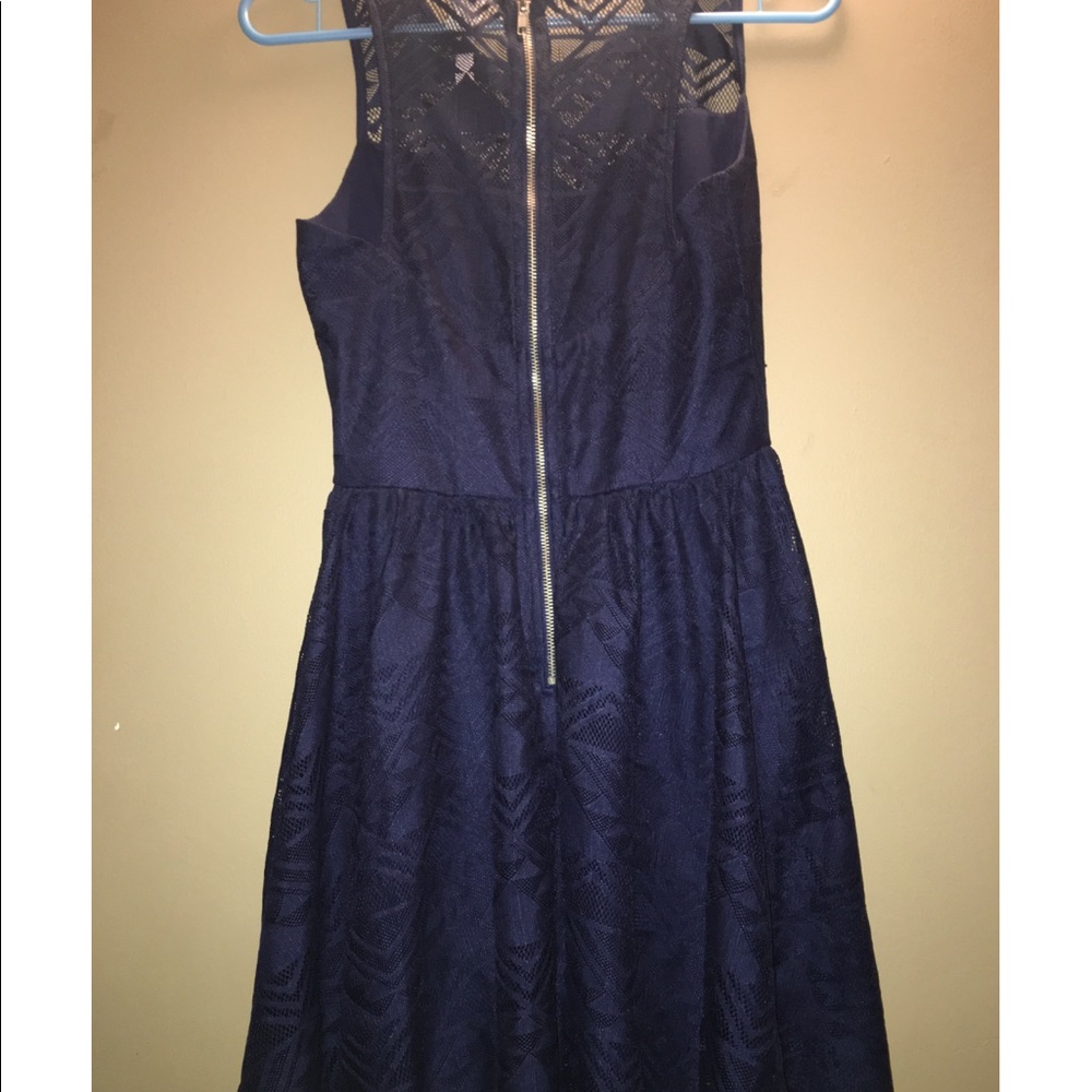 Dress✨ - Picture 2 of 3