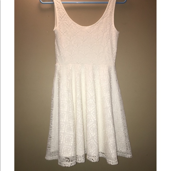 Dress✨ - Picture 2 of 3