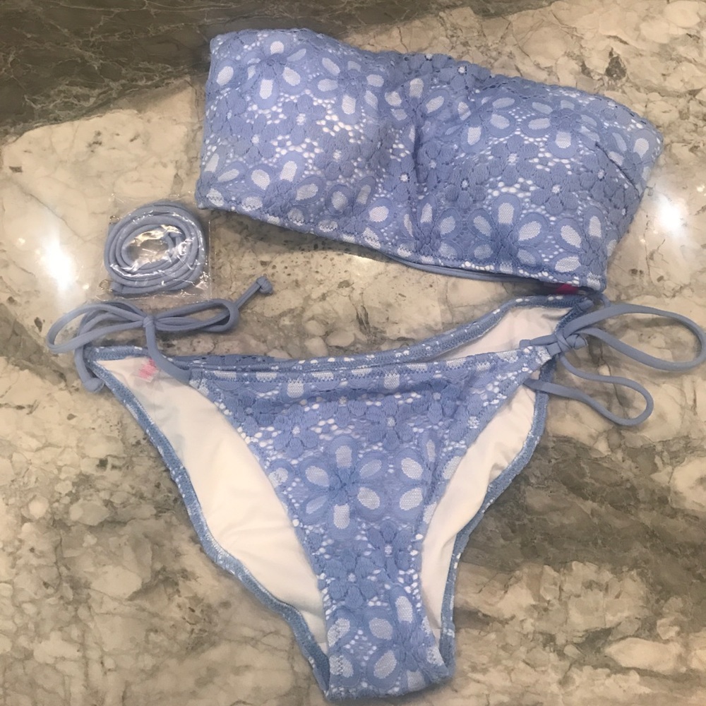 NWOT blue lace bikini set
