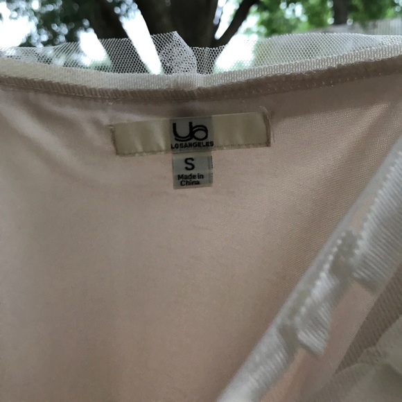 Only worn ONCE. Champagne silk dress. Size small. - Picture 5 of 5