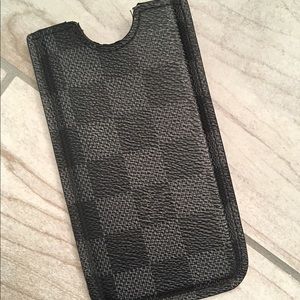 Louis Vuitton iPhone 5 or SE case authentic