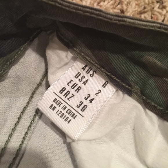 Army pants. Francesca's - Picture 3 of 3